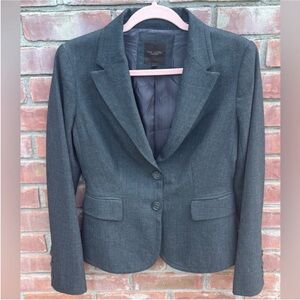 The Limited charcoal gray women’s size 4 blazer suit jacket EUC.